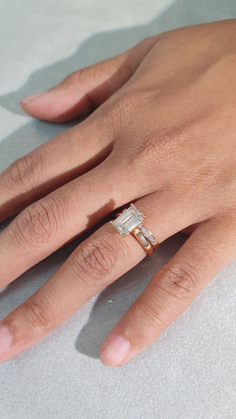 Venetian Baguette Diamond Band