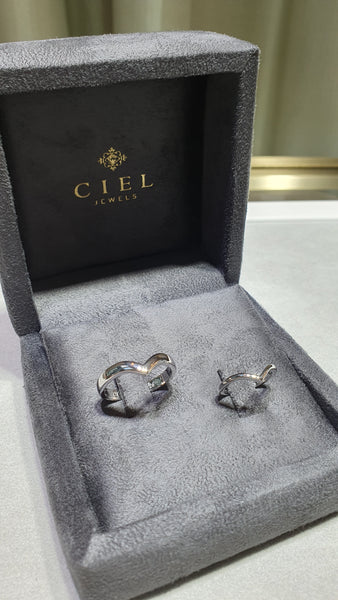 Classic Vow Platinum Band Set