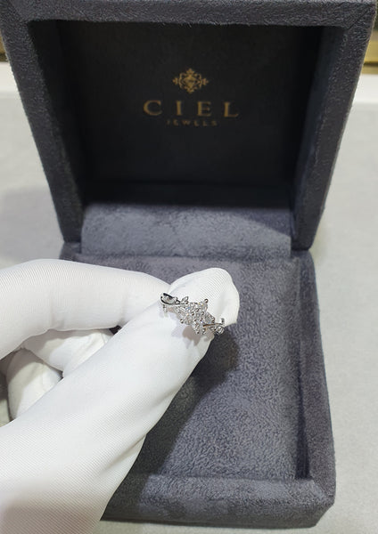 Flower and Vines Diamond Platinum Ring