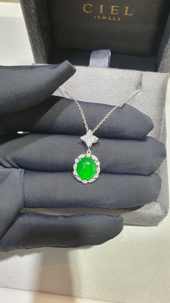 Clover Jade Pendant