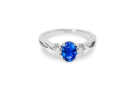 Oval Blue Sapphire and Diamonds Ring